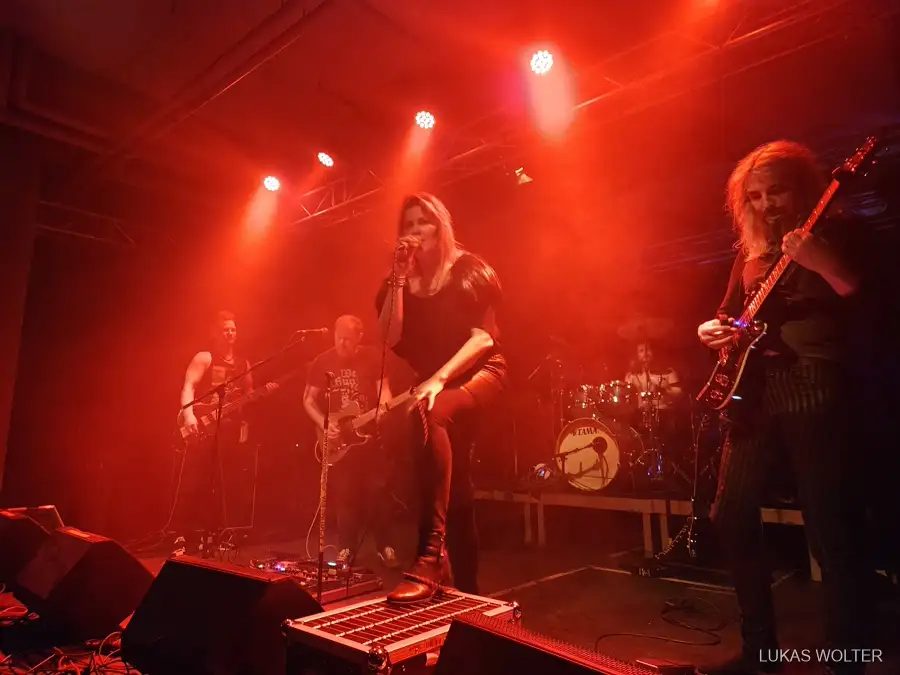 Icarus Burns live at ORWOHaus, Berlin